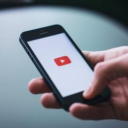 sudah coba cara hasil kan uang dari youtube